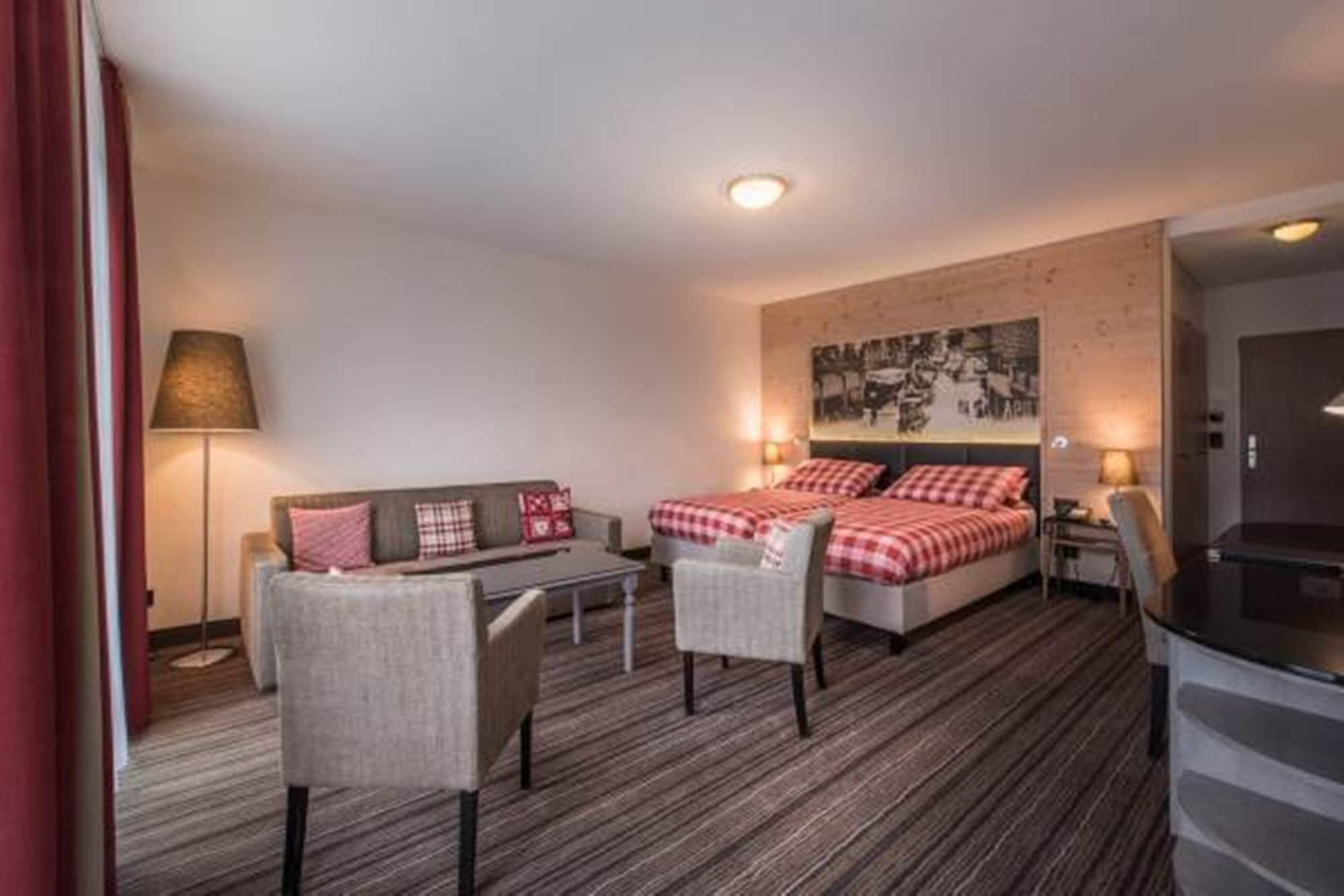 Hotel Інтерлакен Екстер'єр фото