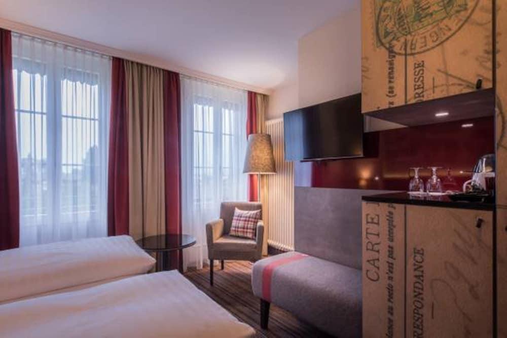 Hotel Інтерлакен Екстер'єр фото
